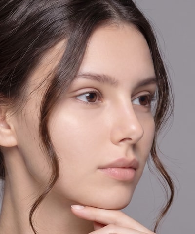 Re2O — صورة عارضة أزياء تُظهر المنطقة التي يستهدفها هذا الإجراء