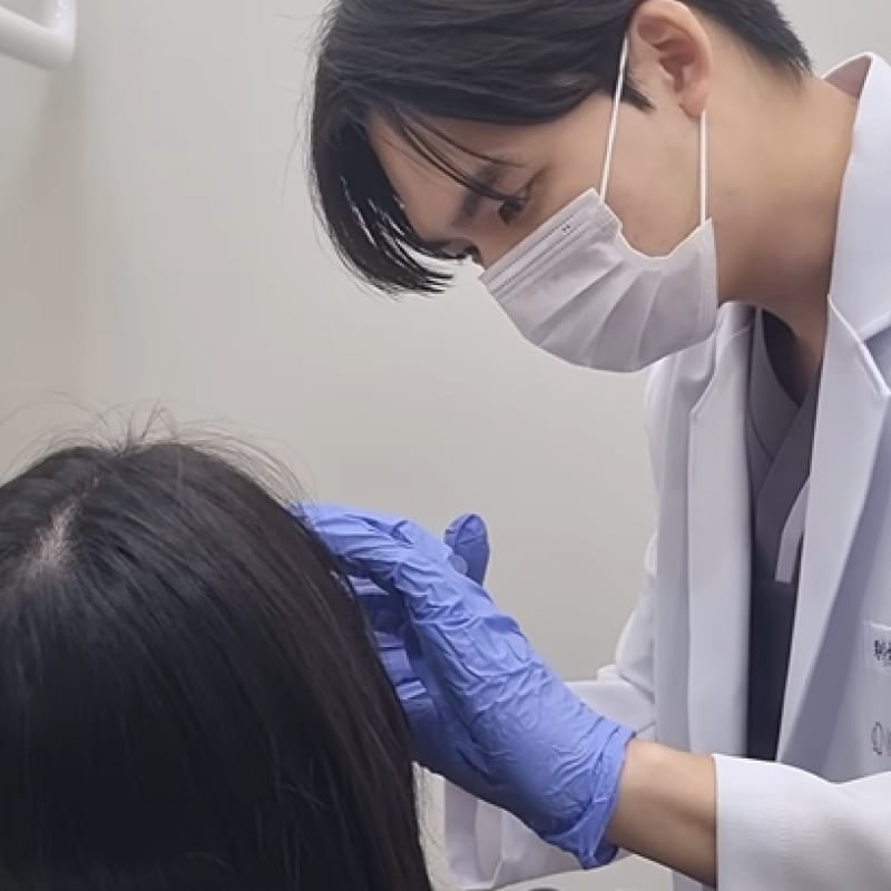 Dr. Jaewon Yoo seeing a patient at QD Clinic — photo 1